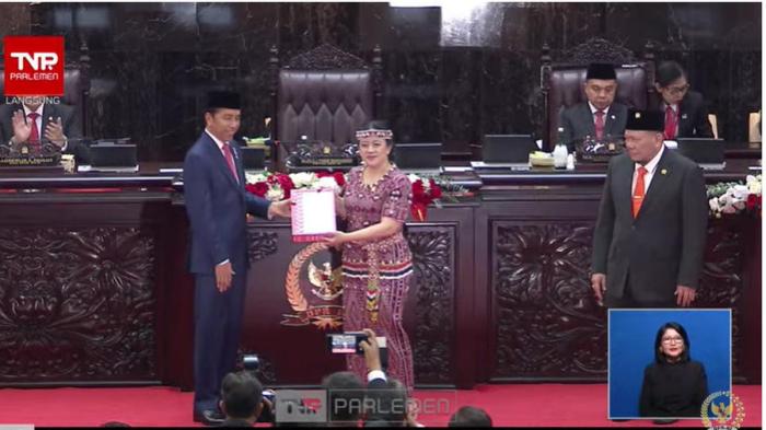 Di Depan Dewan Pers, Jokowi Tekankan Soal Kebebasan Pers yang ... Jokowi Minta ASN Tak Tambah Utang Menjelang Pensiun